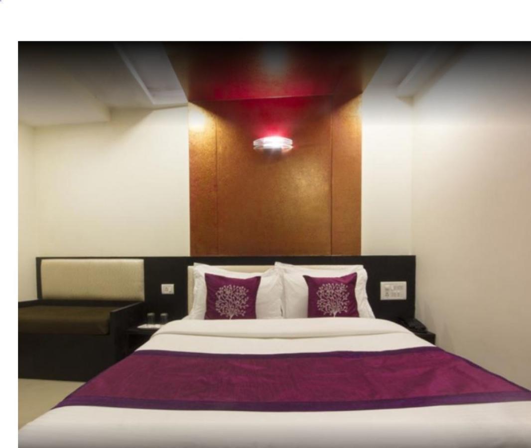 Hotel Accore Inn มุมไบ ภายนอก รูปภาพ