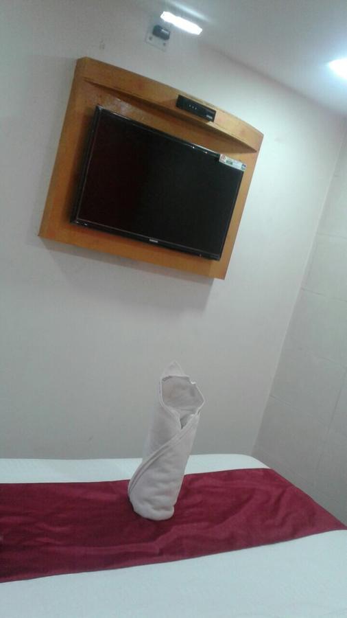 Hotel Accore Inn มุมไบ ภายนอก รูปภาพ