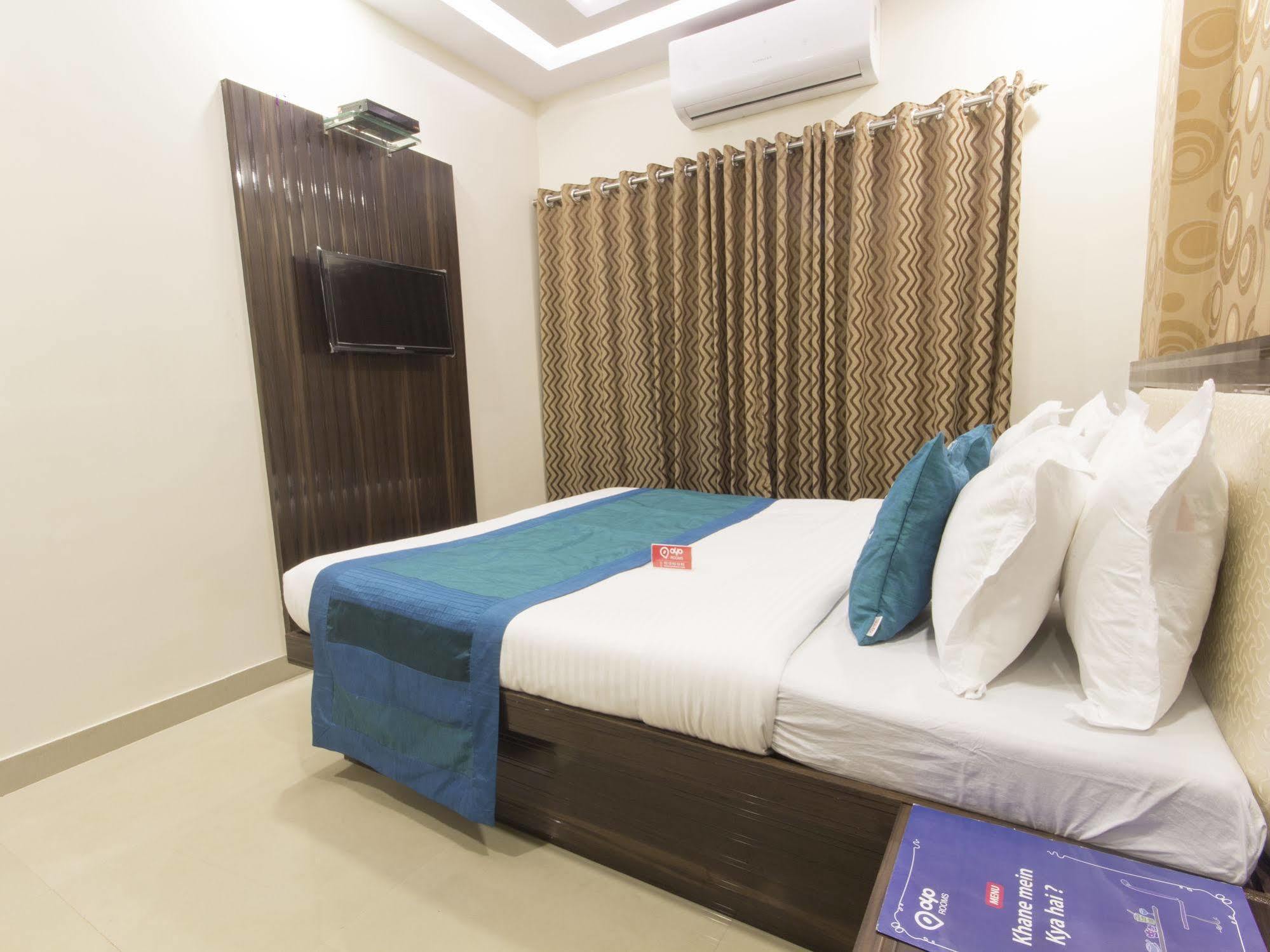 Hotel Accore Inn มุมไบ ภายนอก รูปภาพ
