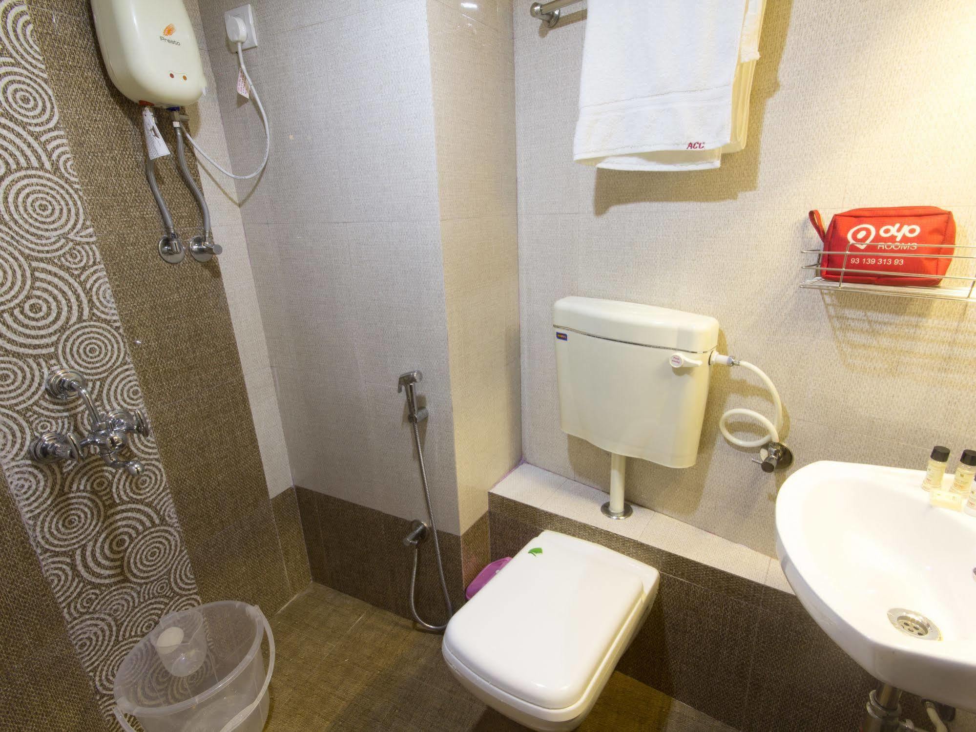 Hotel Accore Inn มุมไบ ภายนอก รูปภาพ