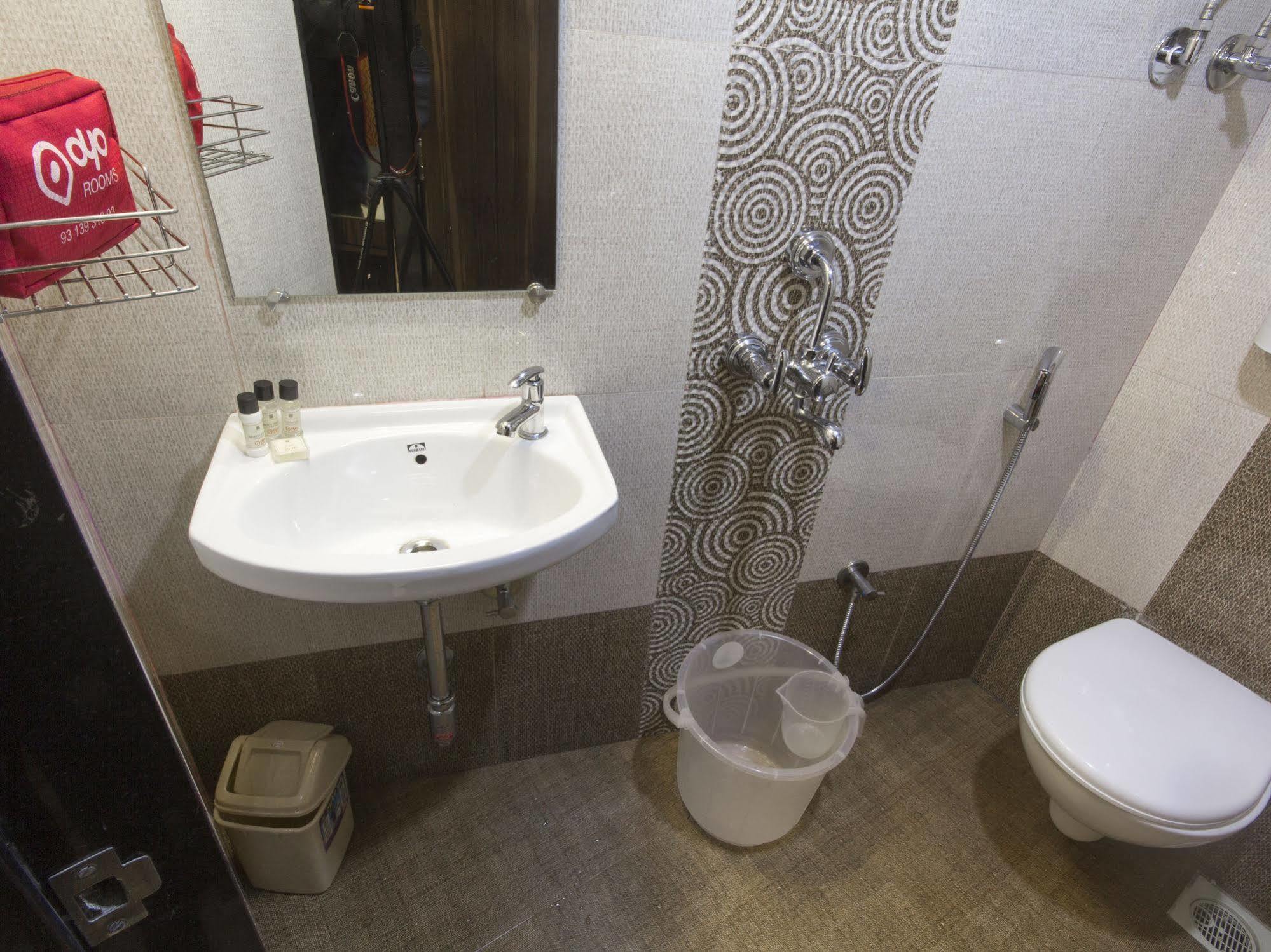 Hotel Accore Inn มุมไบ ภายนอก รูปภาพ