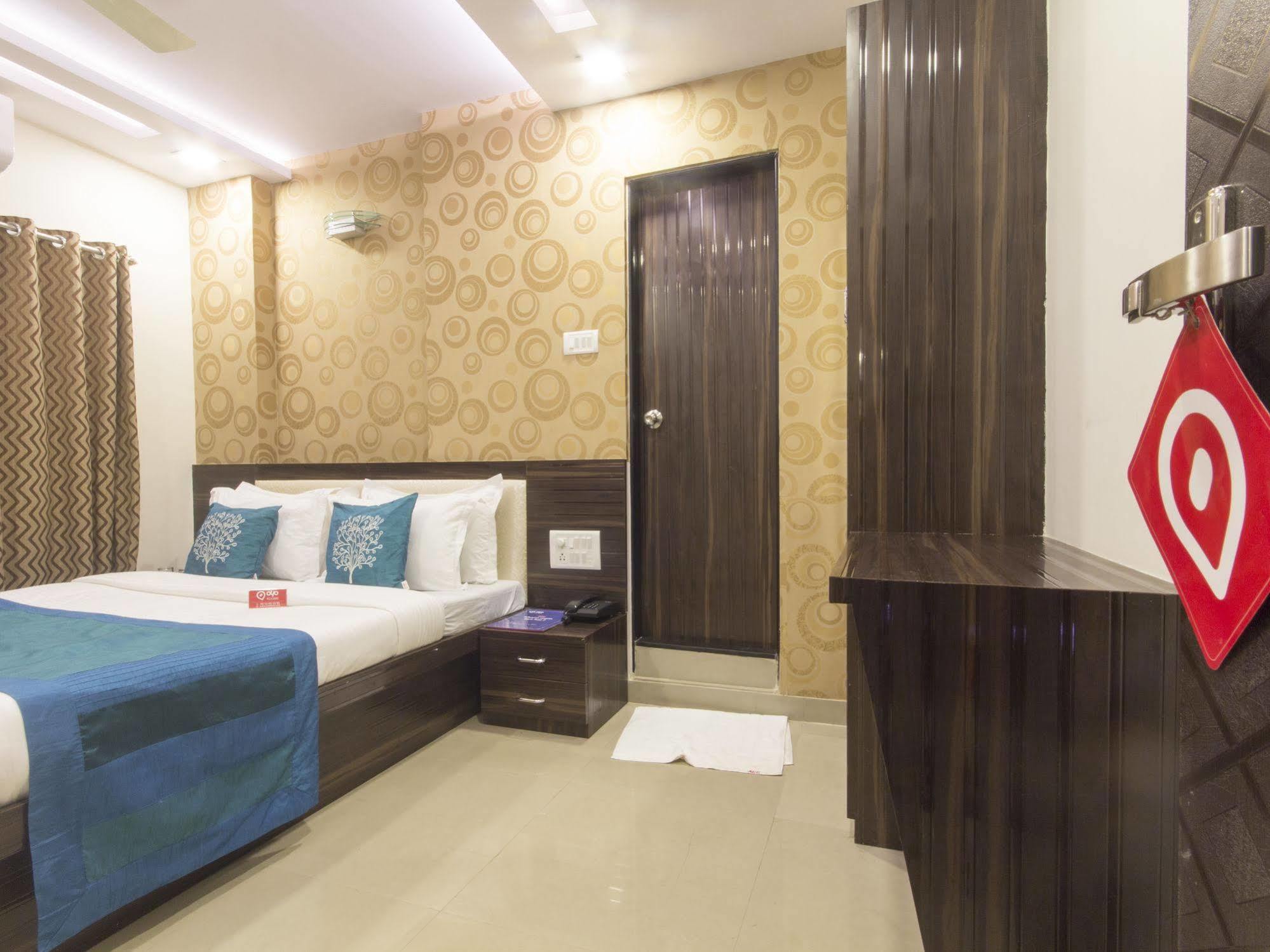 Hotel Accore Inn มุมไบ ภายนอก รูปภาพ