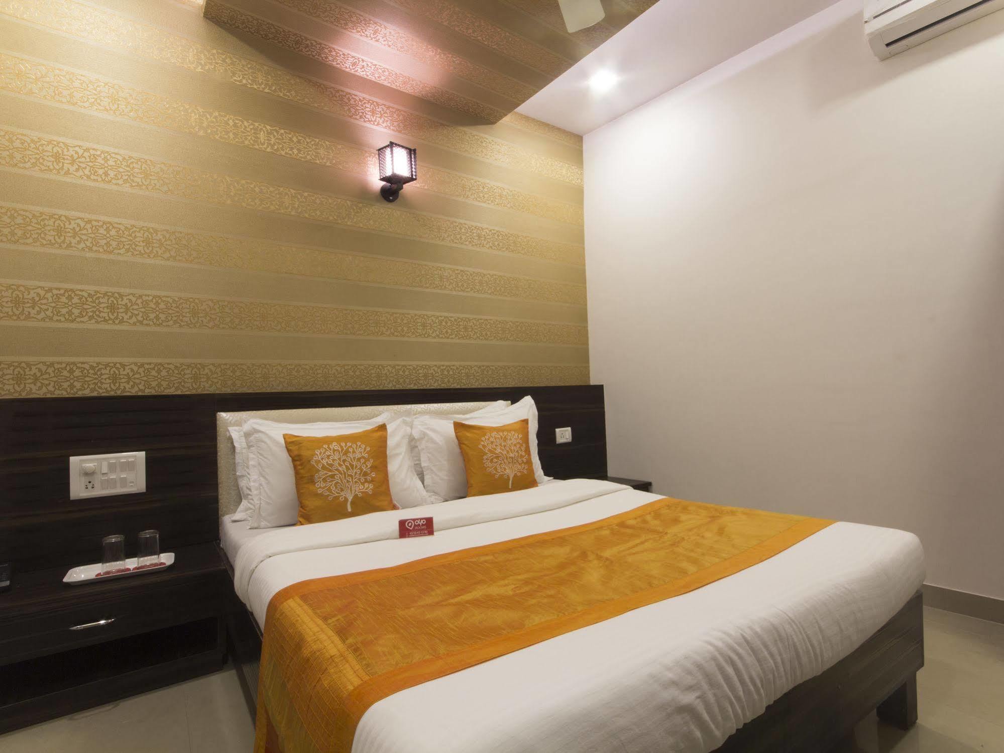 Hotel Accore Inn มุมไบ ภายนอก รูปภาพ